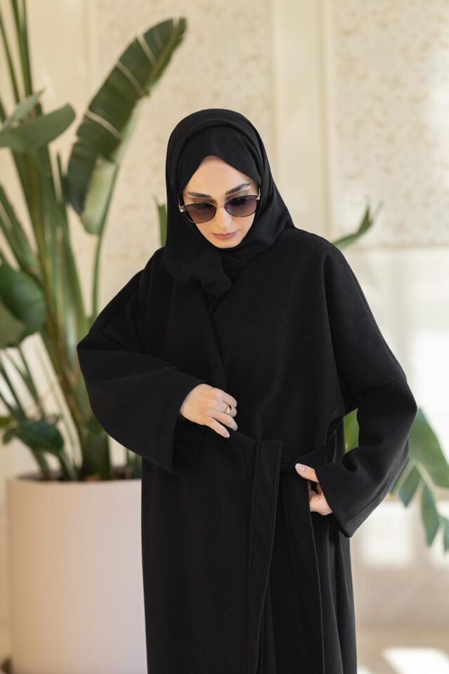 Kaşe Kuşaklı Abaya