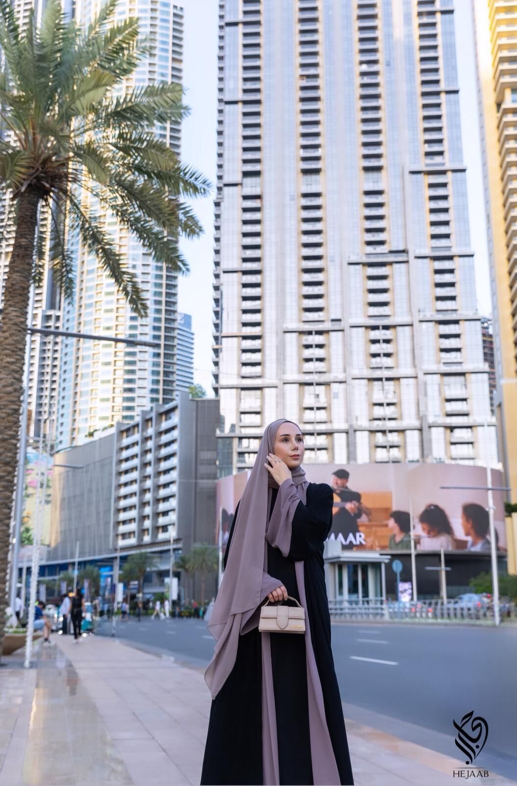 Dubai Abaya ve Şalı