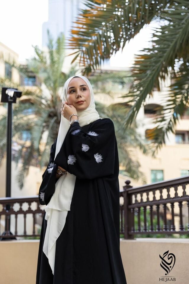 Nakışlı Abaya