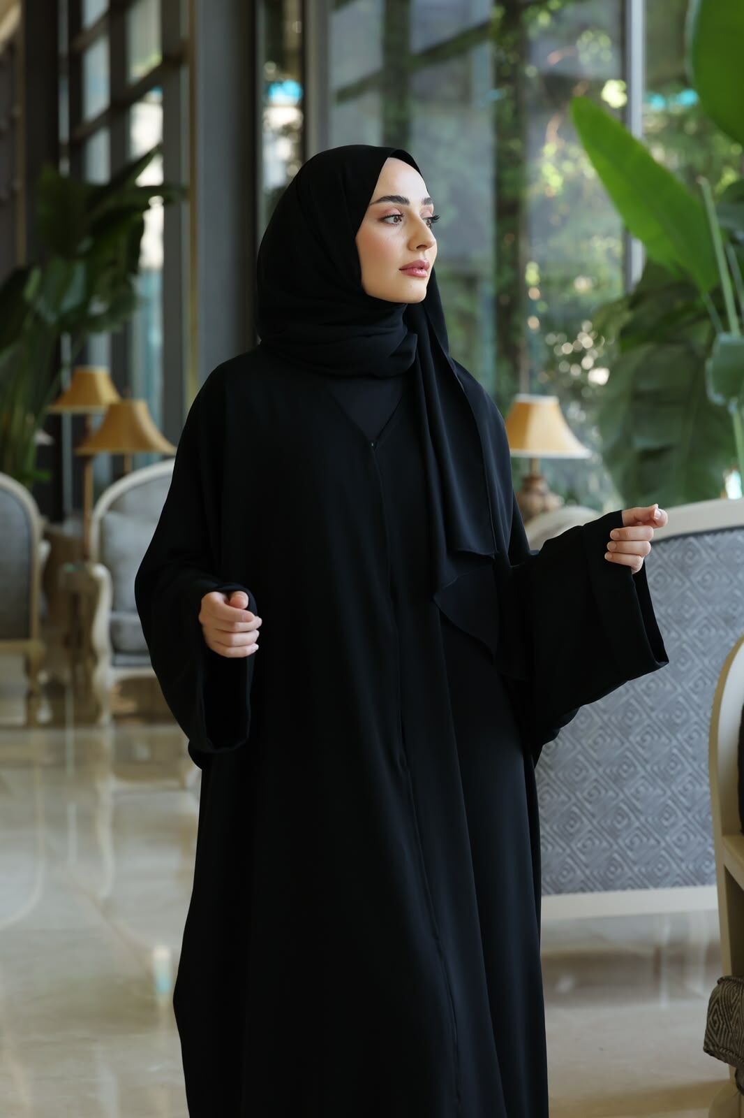 Sırt Pile Detaylı Suud İpek Abaya